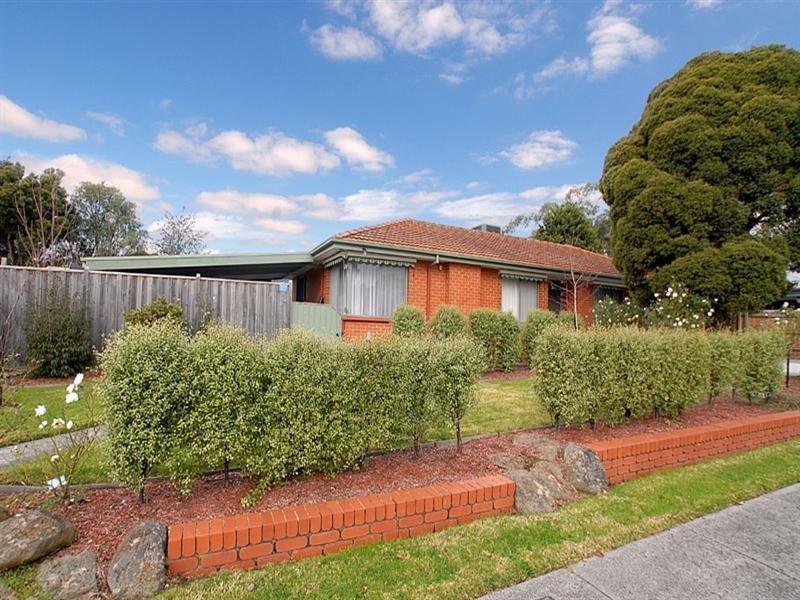 34 Birkenhead Drive, Kilsyth VIC 3137