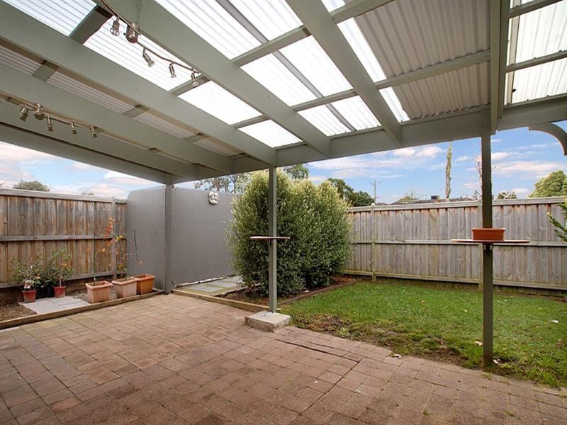 34 Birkenhead Drive, Kilsyth VIC 3137