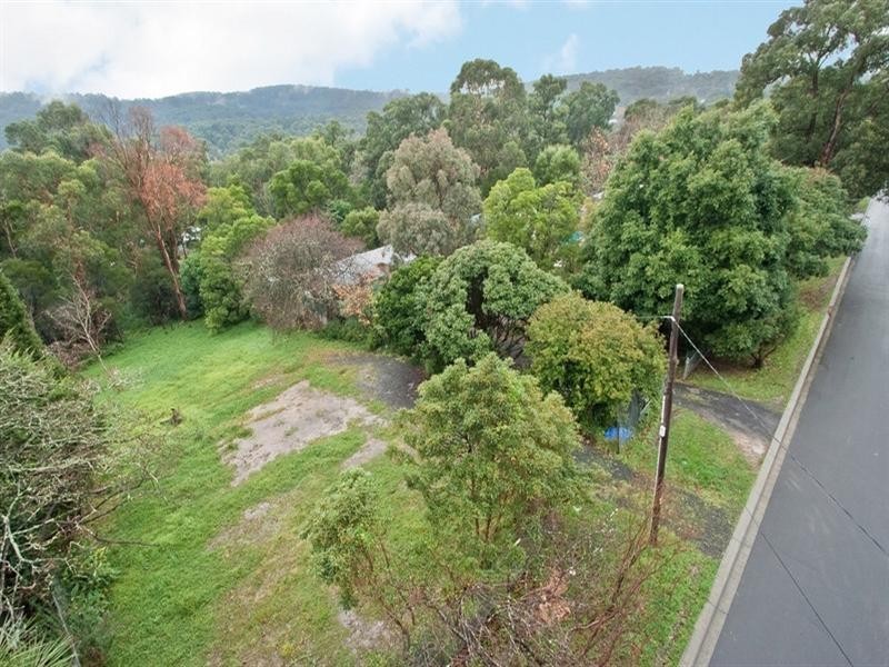 13 Bayview Road, Upwey VIC 3158