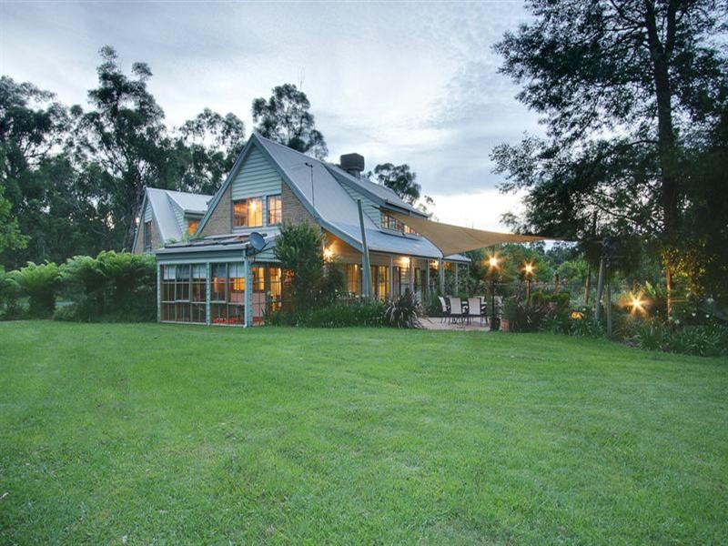 11 Lillypilly Lane, Kilsyth South VIC 3137