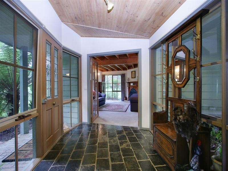 11 Lillypilly Lane, Kilsyth South VIC 3137