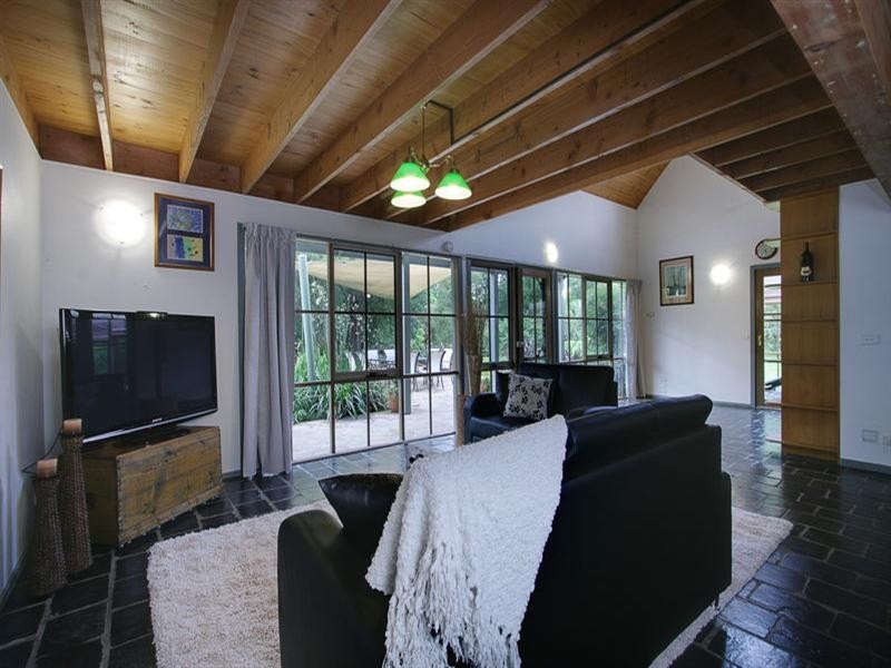 11 Lillypilly Lane, Kilsyth South VIC 3137