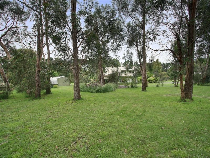 11 Lillypilly Lane, Kilsyth South VIC 3137