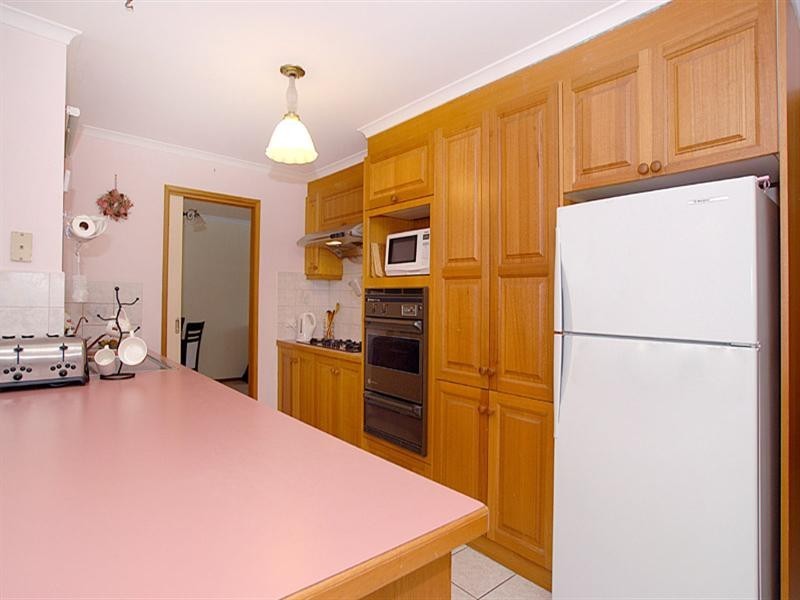 6 Sundew Court, Knoxfield VIC 3180