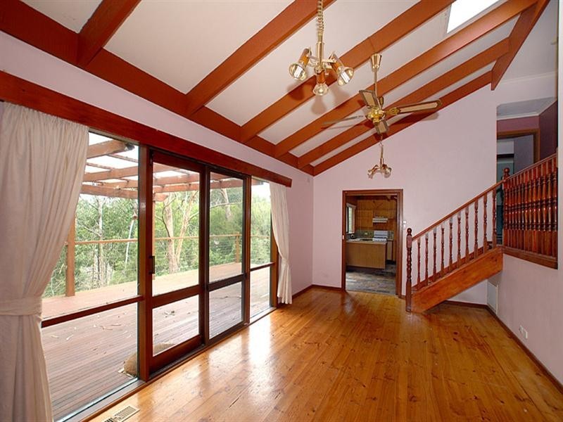 12 Jean Street, Upper Ferntree Gully VIC 3156