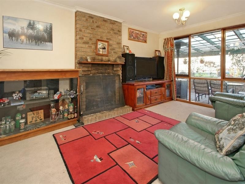 1 Reeve Place, Rowville VIC 3178