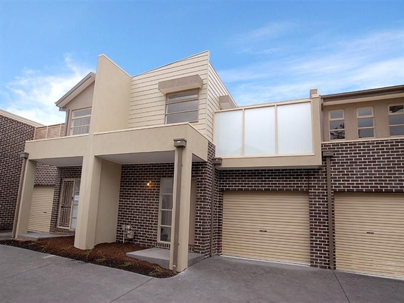 4/17-19 Myrtle Street, Bayswater VIC 3153