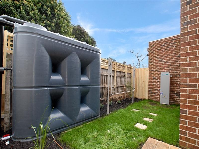 4/17-19 Myrtle Street, Bayswater VIC 3153