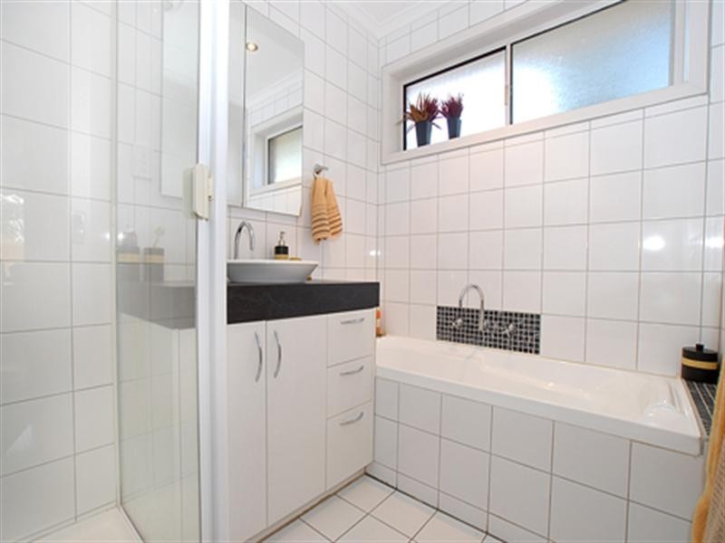 4 Phillipdale Court, Ferntree Gully VIC 3156