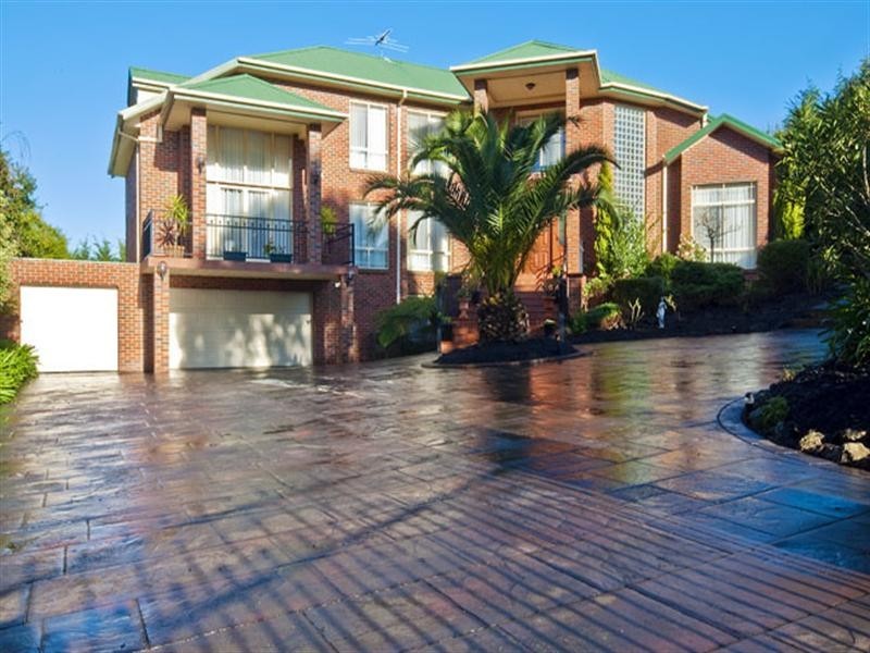 1 The Outlook, Lysterfield South VIC 3156