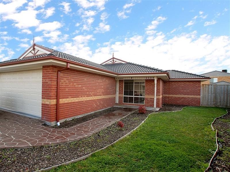 8 Banyalla Place, Rowville VIC 3178