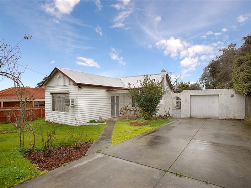 2 Woodvale Road, Boronia VIC 3155
