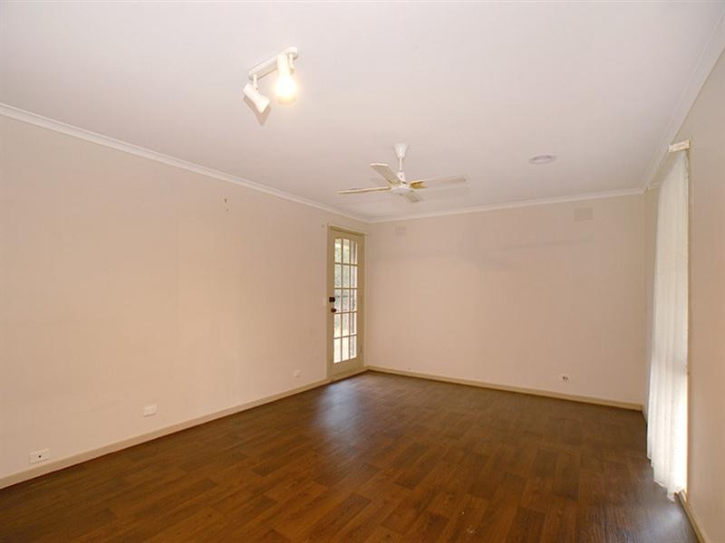 164 Windermere Drive, Ferntree Gully VIC 3156
