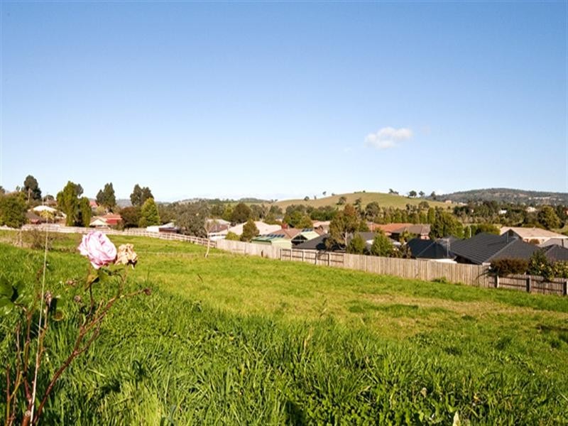 95 Blackwood Park Road, Ferntree Gully VIC 3156