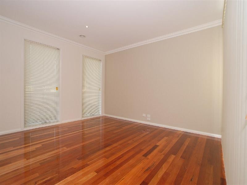 1/1399 High Street Road, Wantirna South VIC 3152