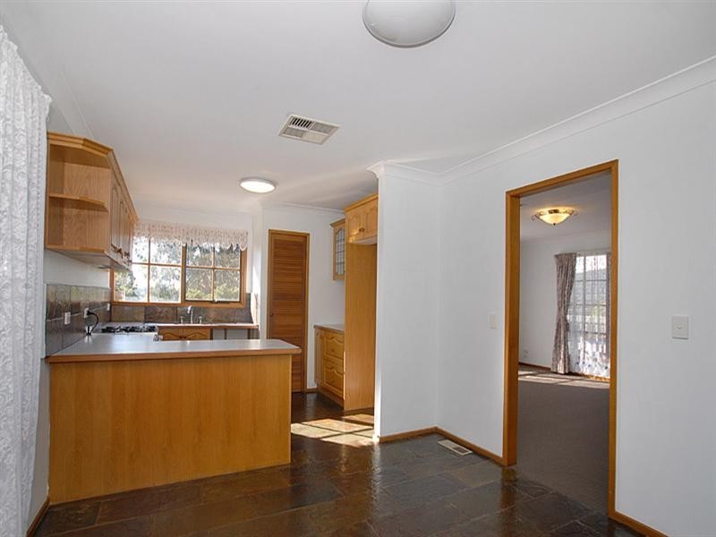 49 Edina, Ferntree Gully VIC 3156