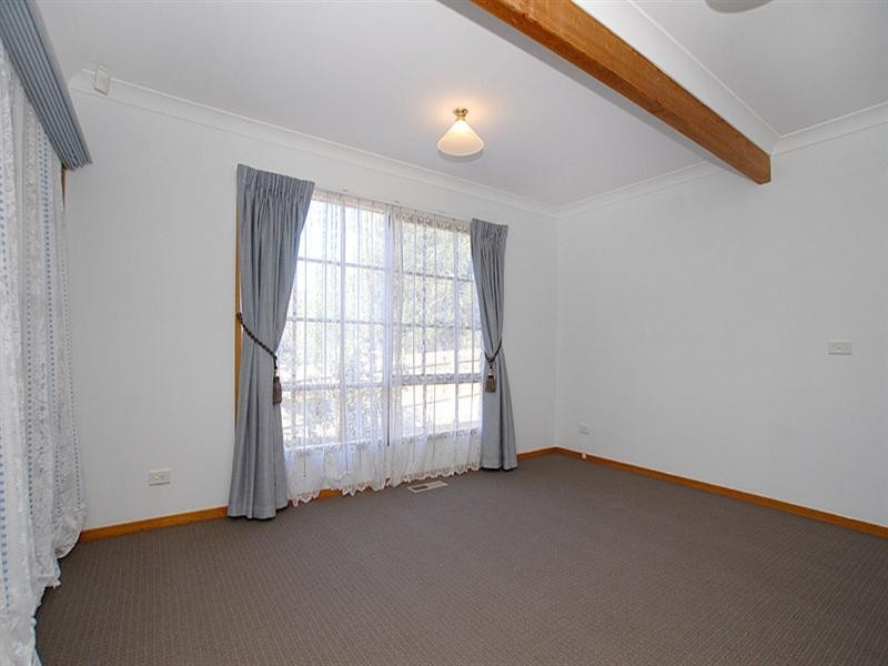 49 Edina, Ferntree Gully VIC 3156