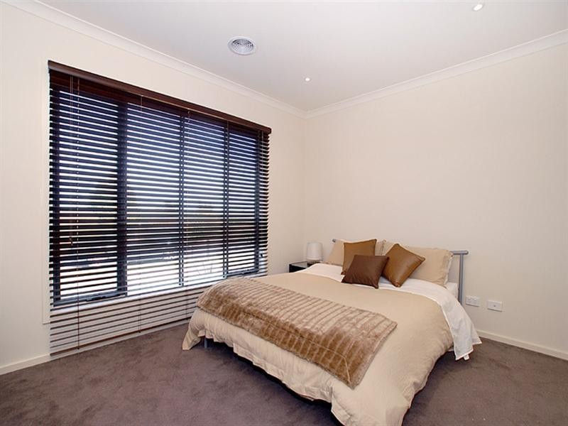 72 Grices Road, Berwick VIC 3806