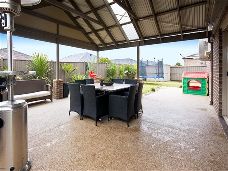 30 Sanctuary Crescent, Rowville VIC 3178