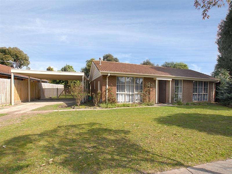 8 Merlin Crescent, Ferntree Gully VIC 3156