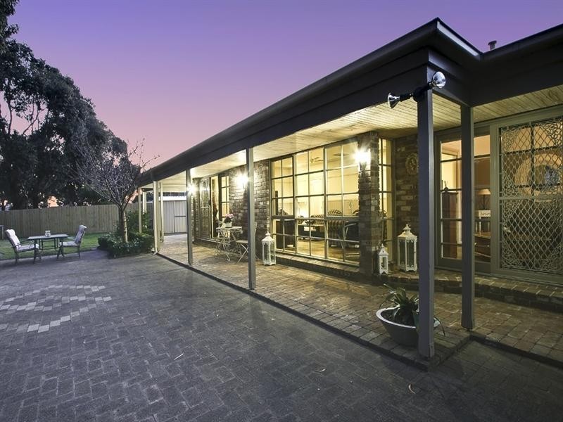 16 Cutler Close, Ferntree Gully VIC 3156