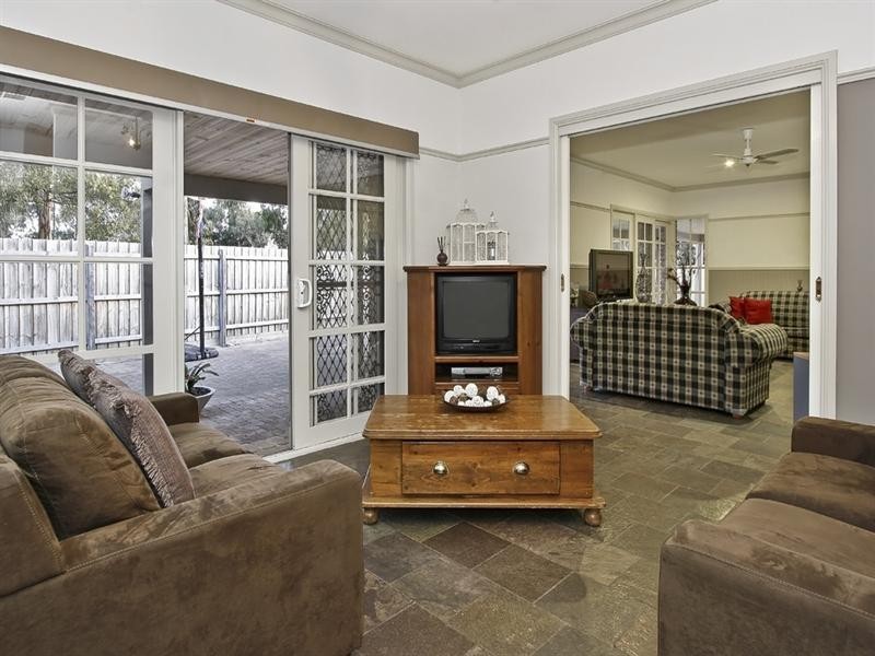 16 Cutler Close, Ferntree Gully VIC 3156