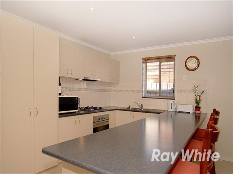 73 Golden Grove Drive, Narre Warren South VIC 3805