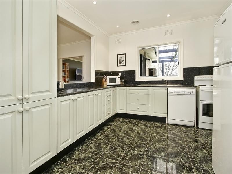 7 Cinerea Avenue, Ferntree Gully VIC 3156