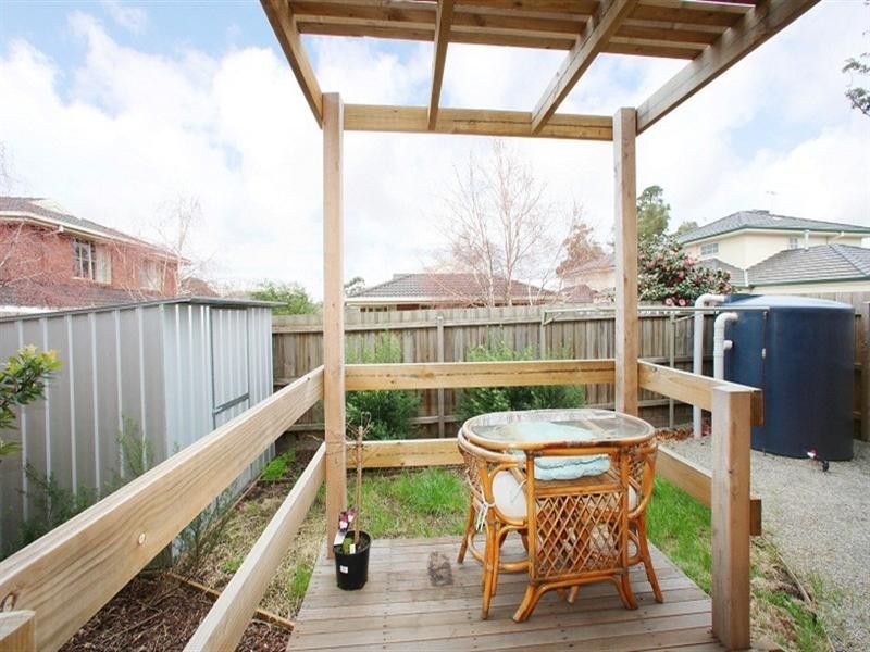 2/2 Elm Street, Bayswater VIC 3153