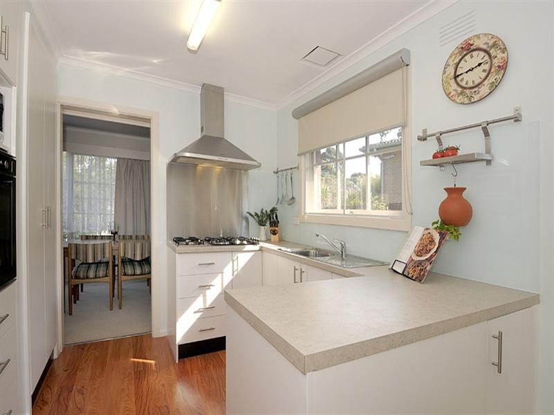 14 Lynn Drive, Ferntree Gully VIC 3156