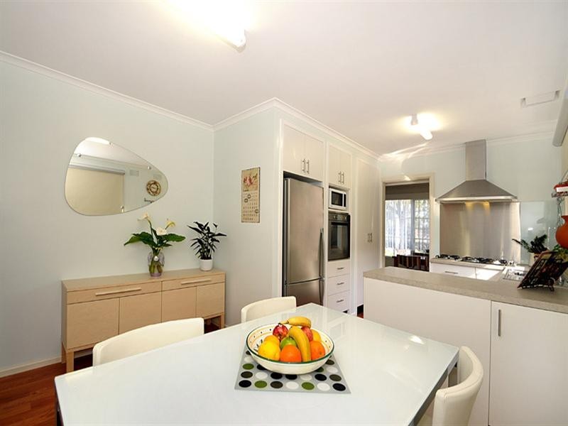 14 Lynn Drive, Ferntree Gully VIC 3156