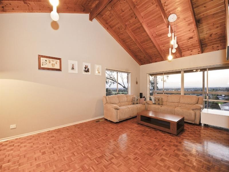 23 Leon Court, Ferntree Gully VIC 3156