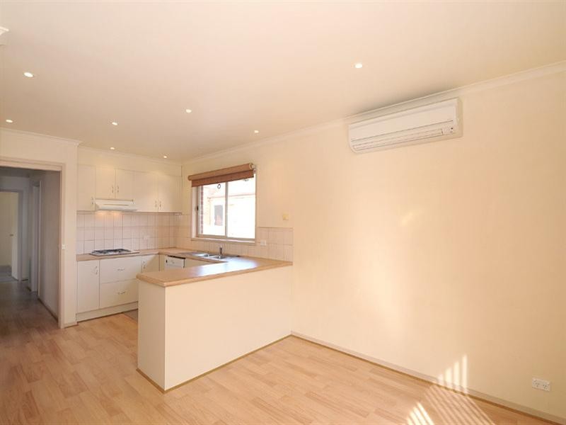 2/2 Bowen Street, Ferntree Gully VIC 3156