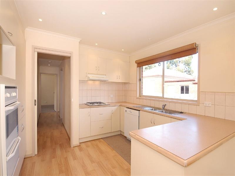 2/2 Bowen Street, Ferntree Gully VIC 3156