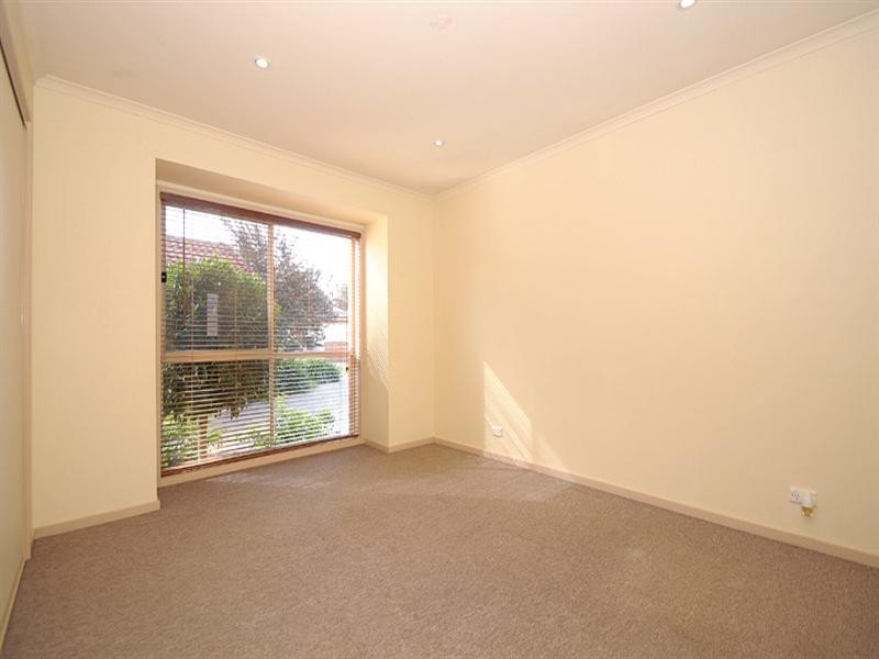 2/2 Bowen Street, Ferntree Gully VIC 3156