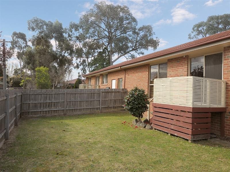 2/2 Bowen Street, Ferntree Gully VIC 3156