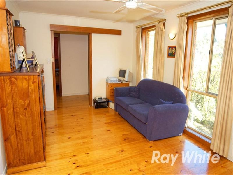 4 Stephen Road, Ferntree Gully VIC 3156