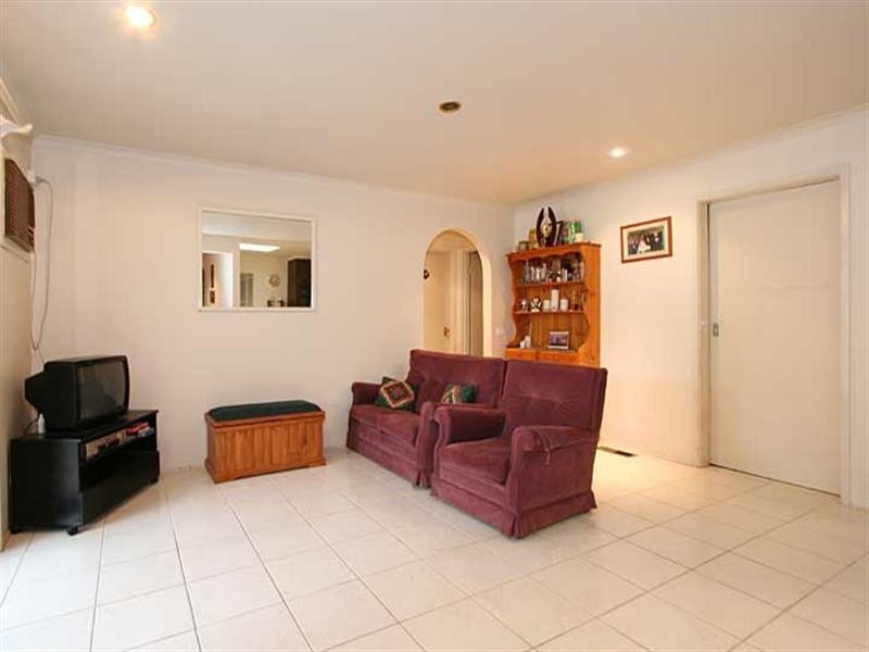 2 Sycamore Crescent, Boronia VIC 3155