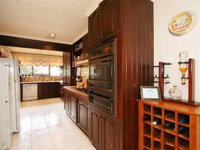 2 Sycamore Crescent, Boronia VIC 3155