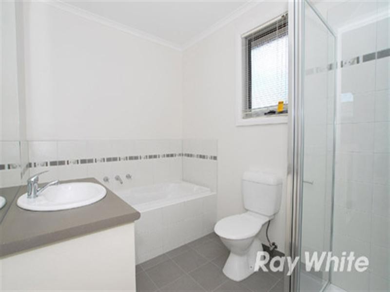 5/1399 High Street Road, Wantirna South VIC 3152