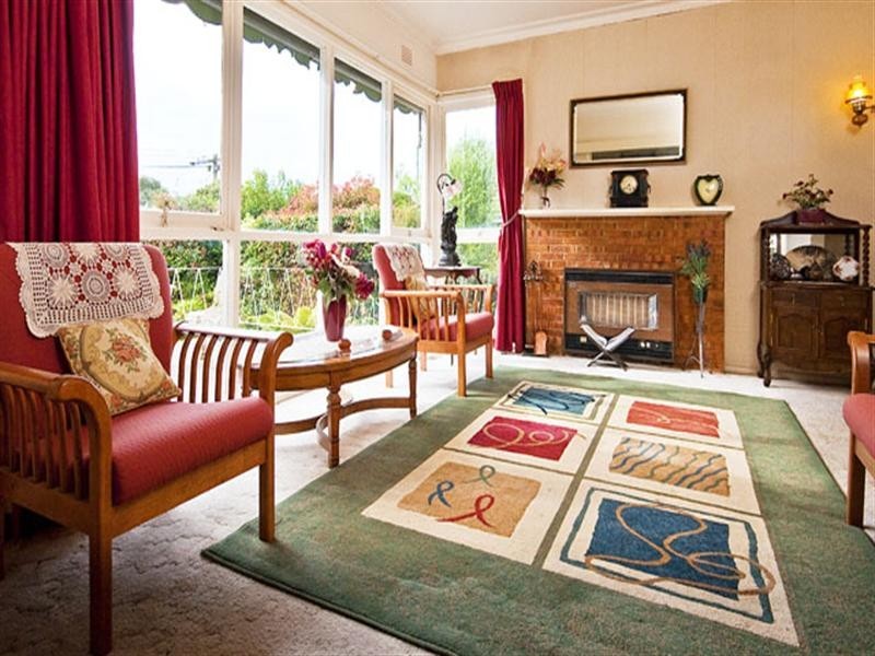 9 Grayview Avenue, Ringwood East VIC 3135