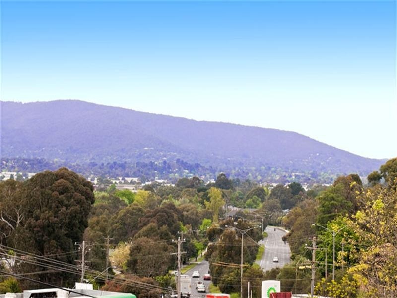 9 Grayview Avenue, Ringwood East VIC 3135