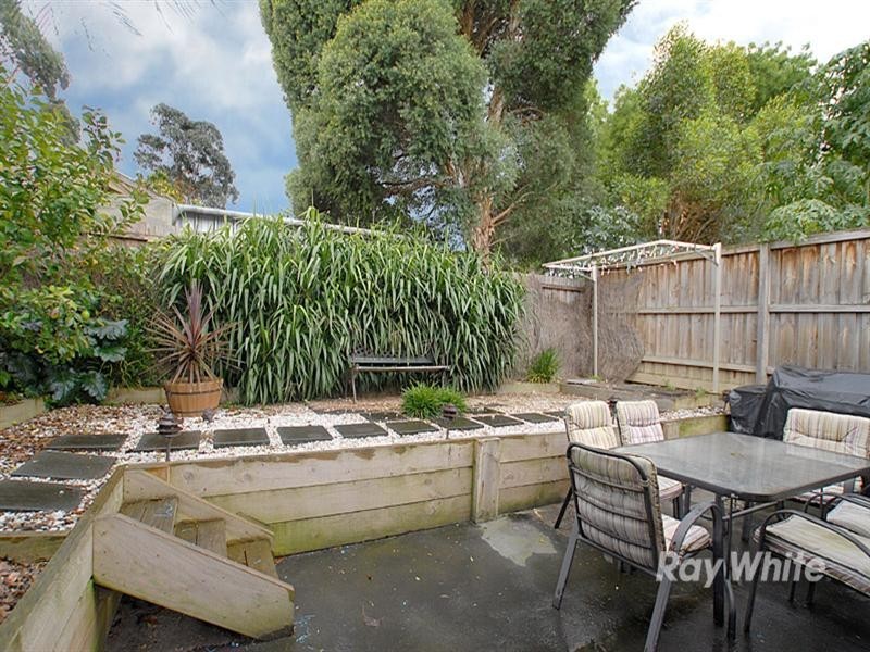 1/39 Cinerea Avenue, Ferntree Gully VIC 3156