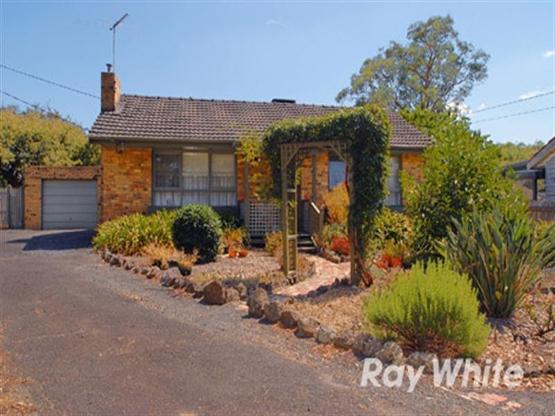 16 Medway Crescent, Boronia VIC 3155