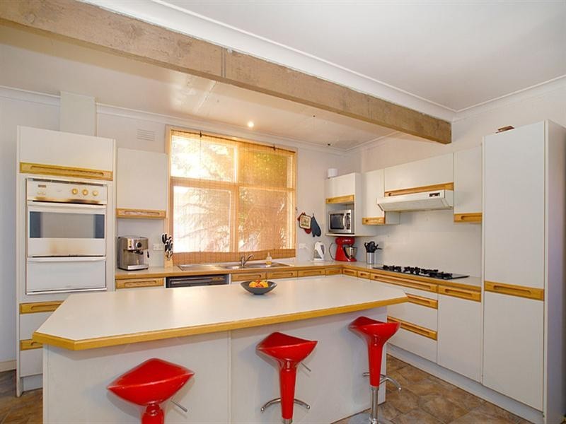 22 Manuka Drive, Ferntree Gully VIC 3156