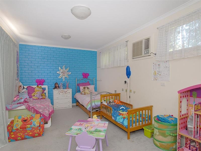 22 Manuka Drive, Ferntree Gully VIC 3156
