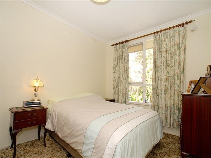 2 Vaughan Road, Ferntree Gully VIC 3156