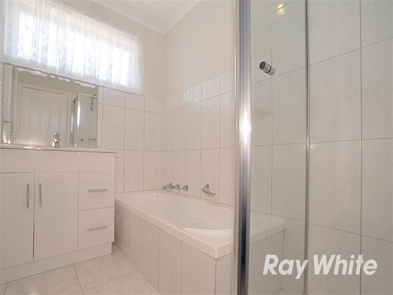 20 Holme Road, Ferntree Gully VIC 3156