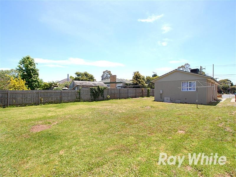 20 Holme Road, Ferntree Gully VIC 3156