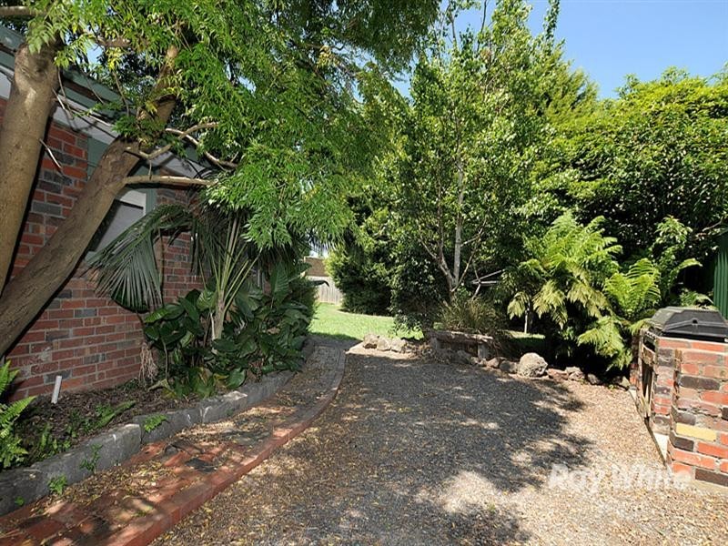 27 Coolibah Crescent, Bayswater VIC 3153